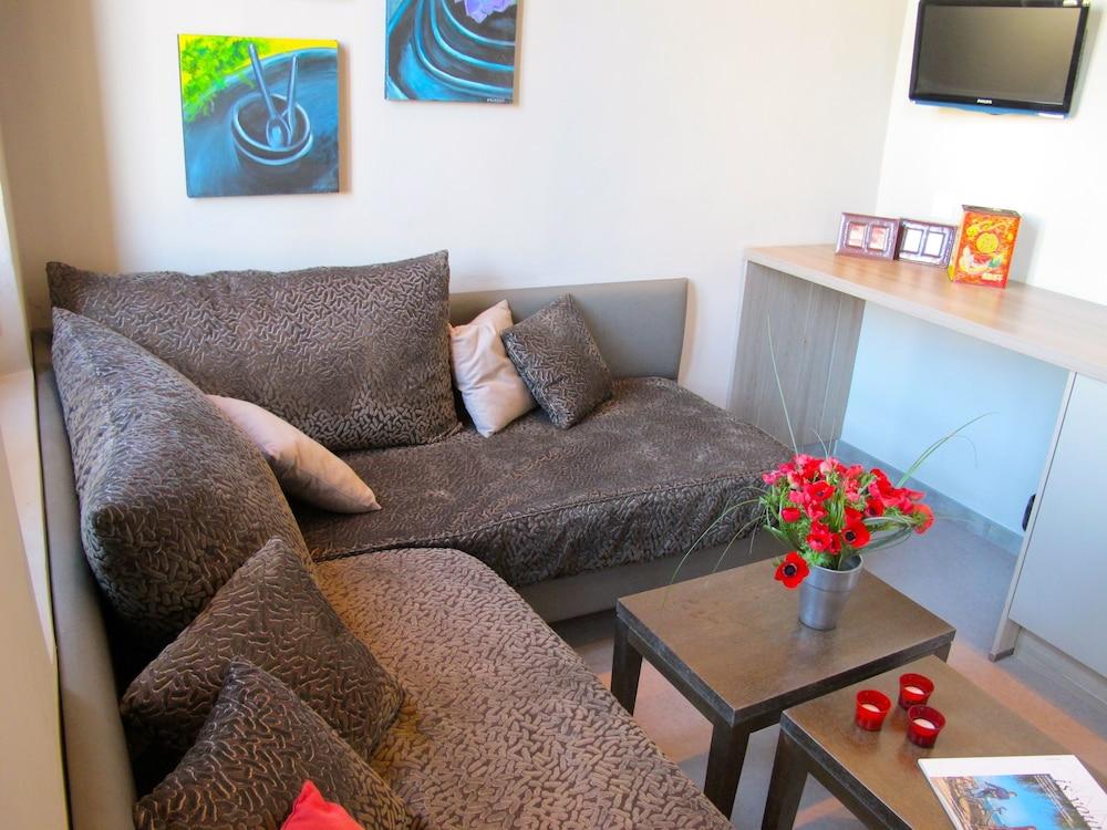 7Art Hotel Cannes Esterno foto